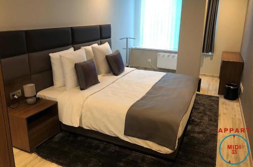 Flat Midi 33 3* Brussel